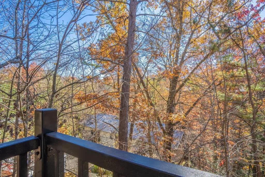 Sasquatch Lodge E Sleeps 13 Gatlinburg Luaran gambar
